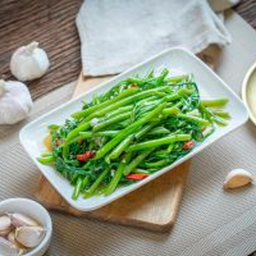 87. ผัดผักบุ้งไฟแดง