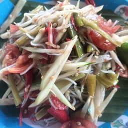 ป้าไก่ฮาหารอีสาน หลังบิ๊กซีการไฟฟ้าแปลงยาว