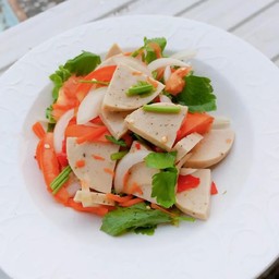 ยำหมูยอ