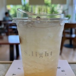 S.light cafe