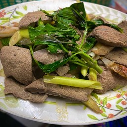 ตับหมูลวกจิ้ม