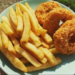 โดนัทกุ้งแอนด์ฟรายส์