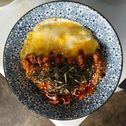 ข้าวไก่กรอบซอสเกาหลี+กิมจิ