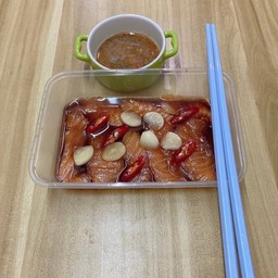 แซลม่อนดองซีอิ๊ว