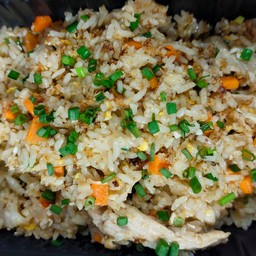 ข้าวผัดหมู