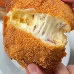 ชาใต้ชีสทะลัก นนทบุรี