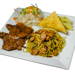 สเต็กเนื้อริบอายBBQ+สปาเก็ตตี้พริกแห้งไส้กรอกไก่
