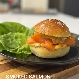 Smoke salmon sandwiches