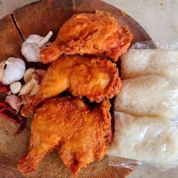 ไก่ทอดหาดใหญ่(บังแม)เจ้าเก่า ฮาลาล (หน้าหมู่บ้านนิชดาธานี)