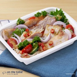 ยำคอหมูย่าง