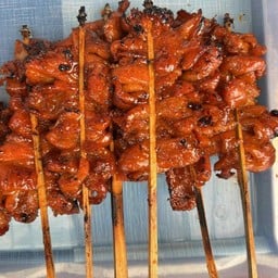 ไก่ย่างแดง ตลาดนัดหัวนา ไก่ย่างแดง