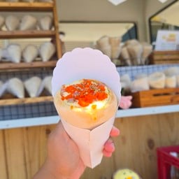 พิซซ่าโคน Fatboy รถฟู้ดทรัคจอดข้างอเมซอนแม็คโคร