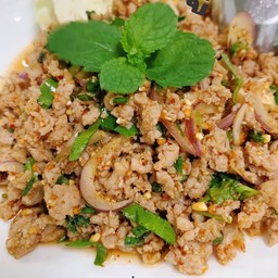 ลาบหมู กับข้าว