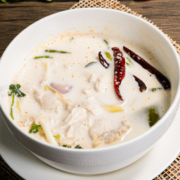 ต้มข่าไก่ (กับข้าว)