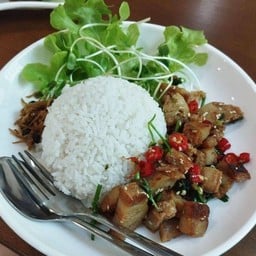 ข้าวราด-สามชั้นคั่วพริกเกลือ(เจ)