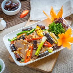 67. ผัดเนื้อเย็นยูนนาน