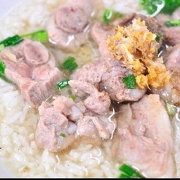 ข้าวต้มกระดูกหมู