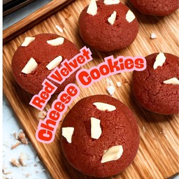 เรดเวลเวทชีสคุกกี้ 1 ชิ้น