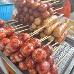 ไส้กรอกแม่ไก่ (สะพานควาย)