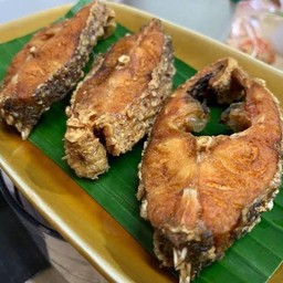 ปลานิลแดดเดียวทอด(2ชิ้น) fried fish