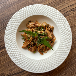 ยำจิ้นไก่ผัดแห้ง Dry-fried Northern chicken curry