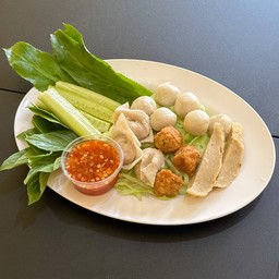 ลูกชิ้นรวมลวกจิ้ม