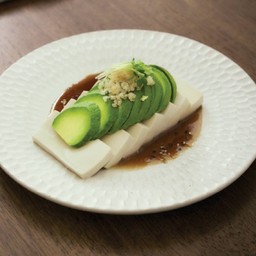 อะโวคาโดเต้าหู้เย็น