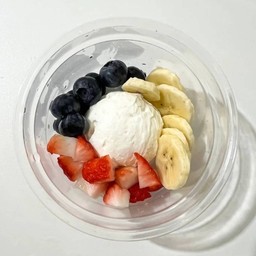 กรีกโยเกิร์ต1สกูปผลไม้3อย่าง
