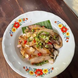 คอหมูย่างคั่วพริกเกลือ1