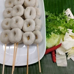 หมึกย่างเจ๊อ้วนข้าง7ศรีบุณยืน