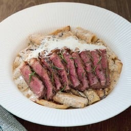 ริกาโตนี่ครีมทรัฟเฟิลเนื้อออสเตรเลียย่าง