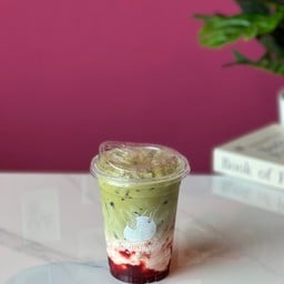 ชาเขียวนมสดสตอว์เบอร์รี่