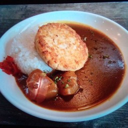 ข้างแกงกระหรี่แฮมเบิร์ก