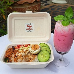 จัมโบ้หมี่มันไก่คู่นมเย็นเข้มข้น