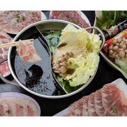 ซีฟู้ดชาบูหมาล่าถ้วย ชุดรวมหมูทะเลแบบพร้อมทาน