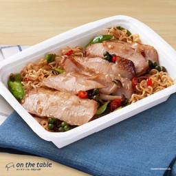 ผัดขี้เมาคอหมูนู้ดเดิ้ล