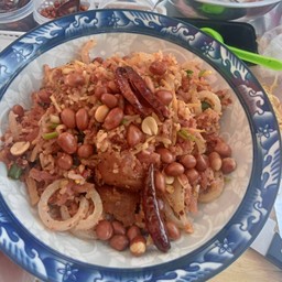 ข้าวยำแหนมคลุก