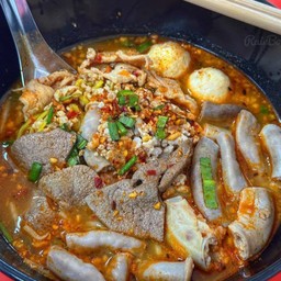 เส้นบะหมี่ต้มยำ