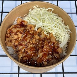 ข้าวไก่ทอด ซอสเทริยากิ