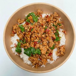 กระเพราหมูสับ