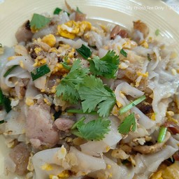 ก๋วยเตี๋ยวคั่วไก่