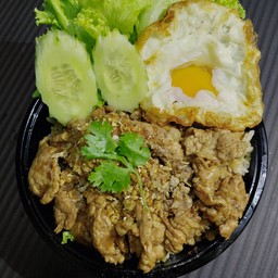 กะเพราฟรีไข่ทุกเมนู