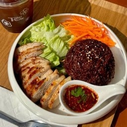 Grilled chicken with rice