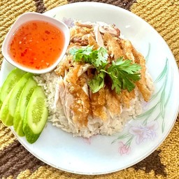 ข้าวมันไก่ทอดกรอบๆ