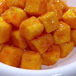 ข้าวมันฝรั่งทอดซอสกระเทียม