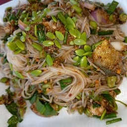 ยำขนมจีนปลาทู