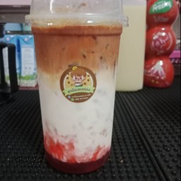 ชาไทยนมสดสตรอเบอร์รี่
