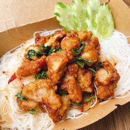 หมี่เพราไก่กรอบ