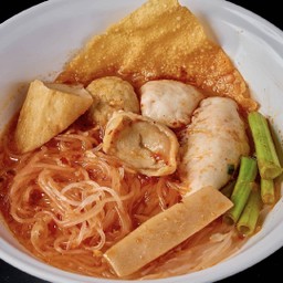 วุ้นเส้นเย็นตาโฟต้มยำ