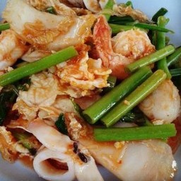 สุกี้ทะเลแห้ง